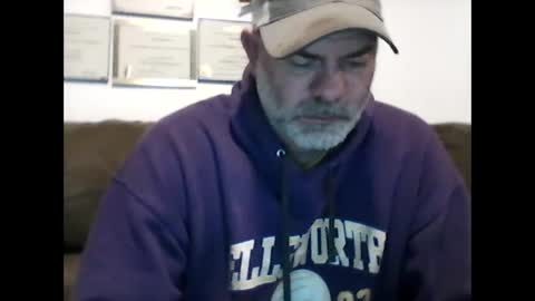 Snapshot of idkwhyidothis348732 chatting on 02.18.25 idkwhyidothis348732 online show from 02.18.25