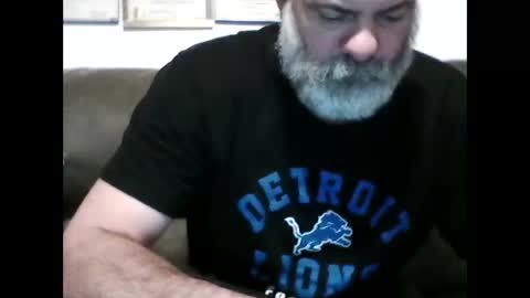 Snapshot of idkwhyidothis348732 chatting on 11.26.25 idkwhyidothis348732 online show from 11.26.25