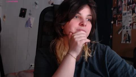 Snapshot of idontknowwhyjojo chatting on 06.02.26 Saya online show from 06.02.26