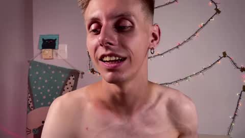 Snapshot of igarsson chatting on 02.15.25 vladito online show from 02.15.25