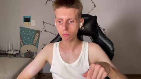 Snapshot of igarsson chatting on 02.18.25 vladito online show from 02.18.25