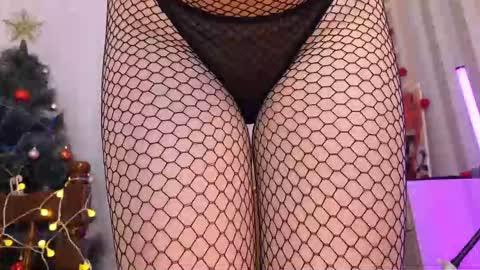 Emmy  help me reach 100 thumbs up online show from 01.07.26