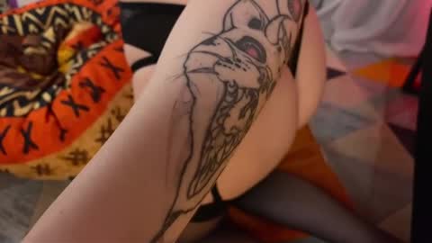 Emmy  help me reach 100 thumbs up online show from 04.18.26