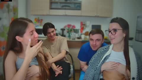 Julia and Mira online show from 02.04.25