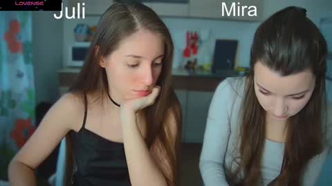 Julia and Mira online show from 03.01.25