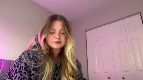 cassie online show from 10.03.25