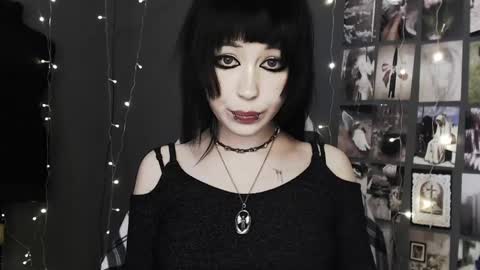iiiiiiis online show from 05.15.26