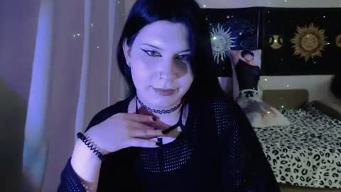 Snapshot of iintimate_flesh chatting on 07.11.26 Vella online show from 07.11.26