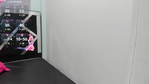 Isabella online show from 10.10.25