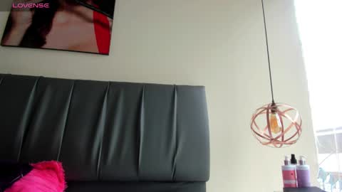 Isabella online show from 05.06.26