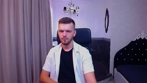 Snapshot of ikergale chatting on 10.24.25 IkerGale online show from 10.24.25