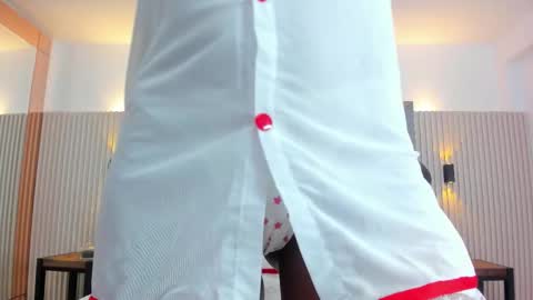 Snapshot of ikia_lopez chatting on 10.31.25 ikia lopez online show from 10.31.25