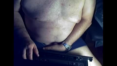 Snapshot of ikissuuuu chatting on 10.15.25 ikissuuuu online show from 10.15.25