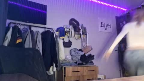 Snapshot of ilianamessersmith chatting on 01.17.26 ShyLuna online show from 01.17.26