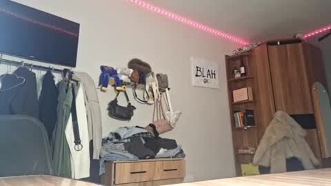 Snapshot of ilianamessersmith chatting on 02.22.26 ShyLuna online show from 02.22.26