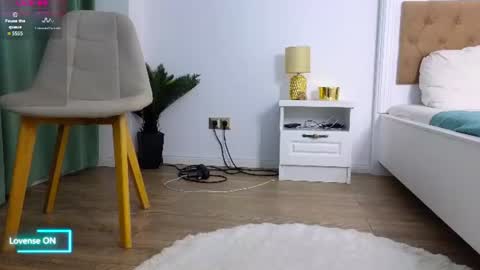 Snapshot of ilikeithaard chatting on 06.14.26 Emma online show from 06.14.26