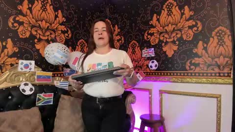 Snapshot of iliy_pervertedx chatting on 06.16.26 LILY online show from 06.16.26