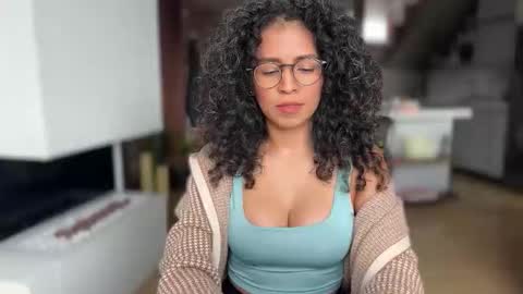 Kloe online show from 12.16.25