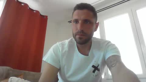 Snapshot of illela1387 chatting on 04.15.26 illela1387 online show from 04.15.26