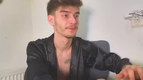 Snapshot of illusions888 chatting on 10.30.25 D-Illusion online show from 10.30.25