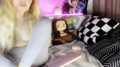 nicollee online show from 03.11.25