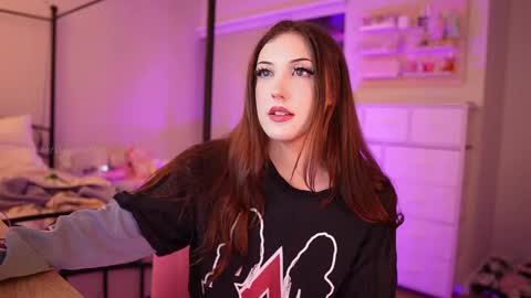 iluvemmeline online show from 03.03.26