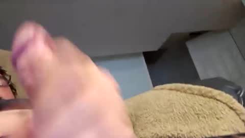 iluvlickingaholes9669 online show from 12.16.25