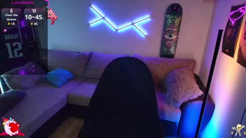 Snapshot of ilyafriend chatting on 01.13.25 Ilya online show from 01.13.25