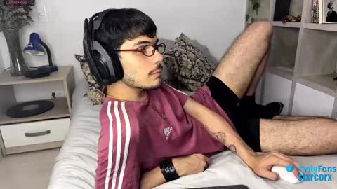 Snapshot of ilytheo chatting on 02.25.25 Theo --- OnlyFans stxrcorx online show from 02.25.25