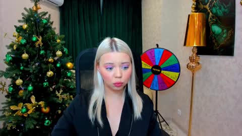 Roxy online show from 12.28.24