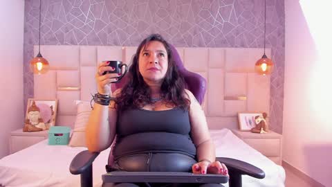 Alaya online show from 02.02.25