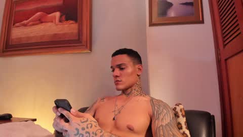 im_dominike online show from 02.04.25