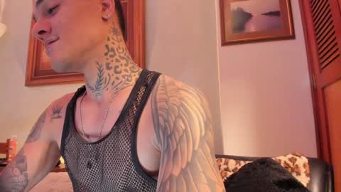 im_dominike online show from 02.08.25