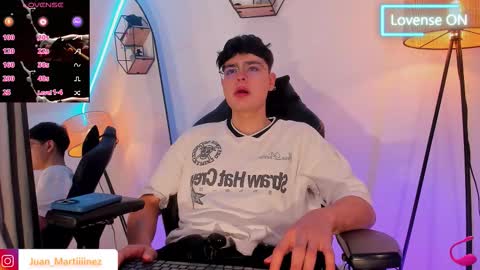 Snapshot of im_juaniito chatting on 10.05.25  40 OFF TODAY online show from 10.05.25