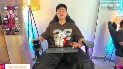 Snapshot of im_juaniito chatting on 11.02.25  40 OFF TODAY online show from 11.02.25