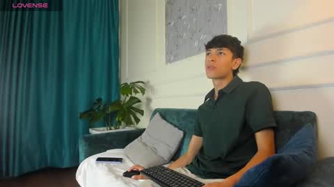 Snapshot of im_kael chatting on 01.16.25 Kael online show from 01.16.25