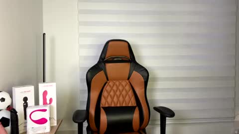 Laia online show from 01.15.25