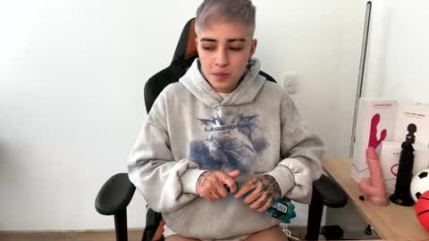 Laia online show from 01.21.25