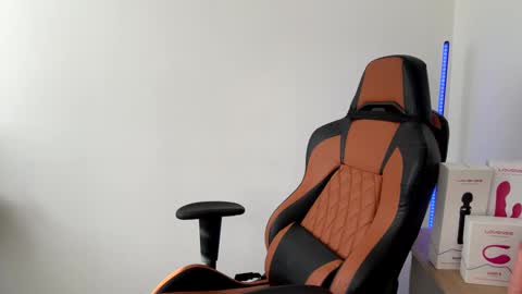 Laia online show from 01.29.25