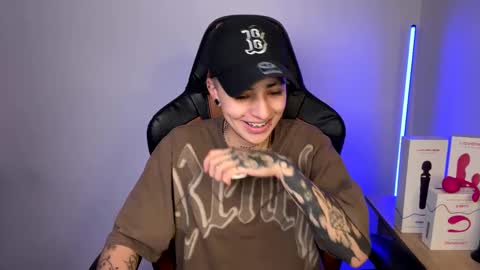 Laia online show from 01.30.25