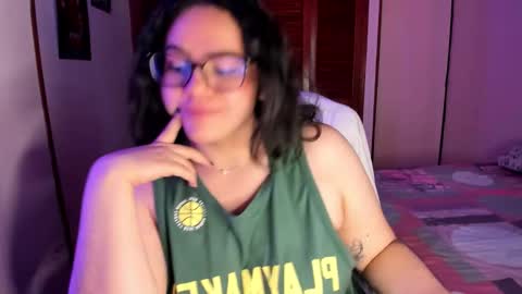 mei mei uwu online show from 11.23.25