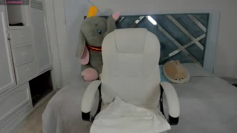 Mila online show from 09.15.25