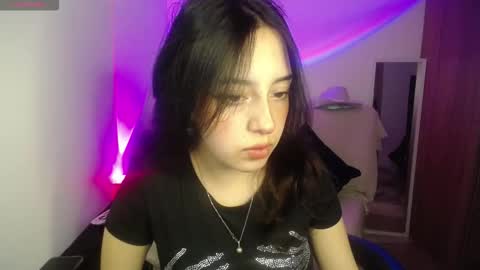 Snapshot of im_misssilver chatting on 10.16.25 im_misssilver online show from 10.16.25