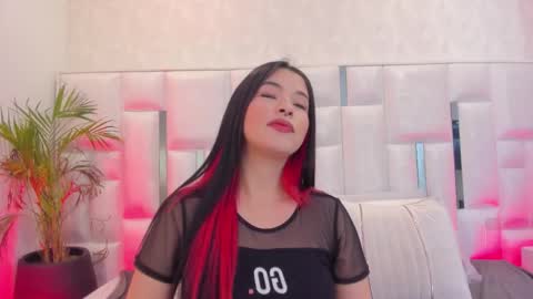 Nika online show from 11.17.25