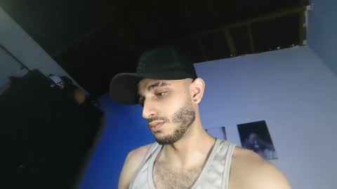 Snapshot of im_paul_ chatting on 03.05.25 Paul online show from 03.05.25