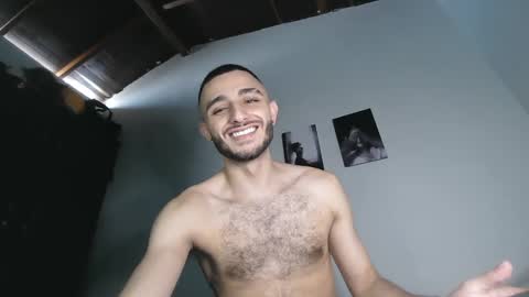 Snapshot of im_paul_ chatting on 03.08.25 Paul online show from 03.08.25