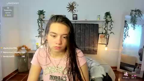 im_tulipan online show from 06.15.26