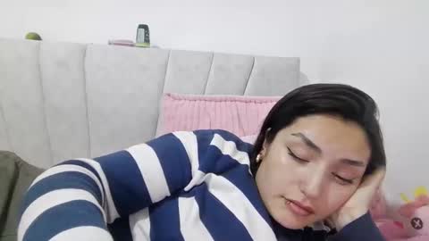 Snapshot of im_yourprincess chatting on 12.16.25 ana online show from 12.16.25