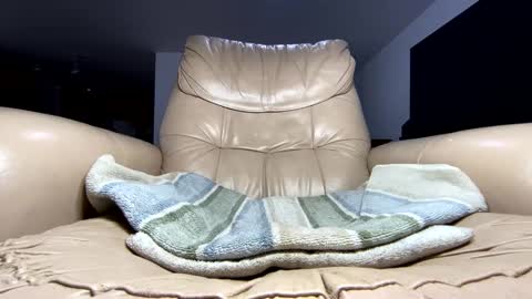 Snapshot of imaginaryvoyage chatting on 02.22.25 thanks for visiting online show from 02.22.25