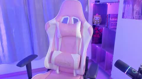 Danibabe online show from 12.04.25